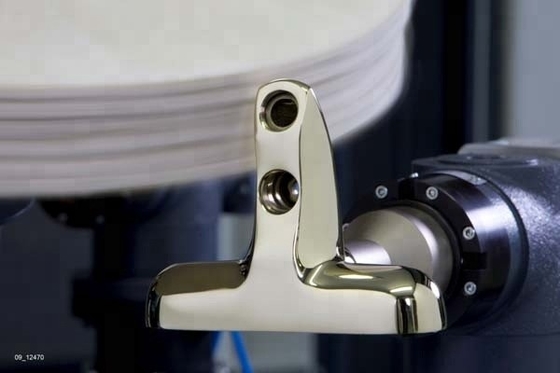 Αγορά Ρομποτική CNC αυτόματη Buffing γυαλίζοντας μηχανή πάγκων μετάλλων για την υγειονομική λαβή πορτών εμπορευμάτων ηλεκτρονική κατασκευή